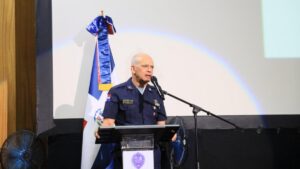 Director de la Policía exige a agentes respetar los derechos humanos