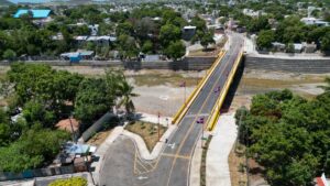 Gobierno inaugura puente de RD$253 millones en Baní, Peravia