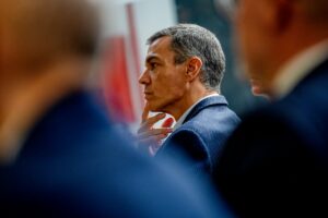 Sánchez se vuelca en la IA y en el progresismo de Mamdani en Nueva York mientras el PP intenta estirar Ceuta