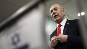Benjamín Netanyahu ganaría las elecciones en Israel, pero la oposición le supera en escaños