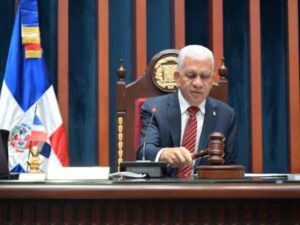 El presidente del Senado defiende el alza del marbete